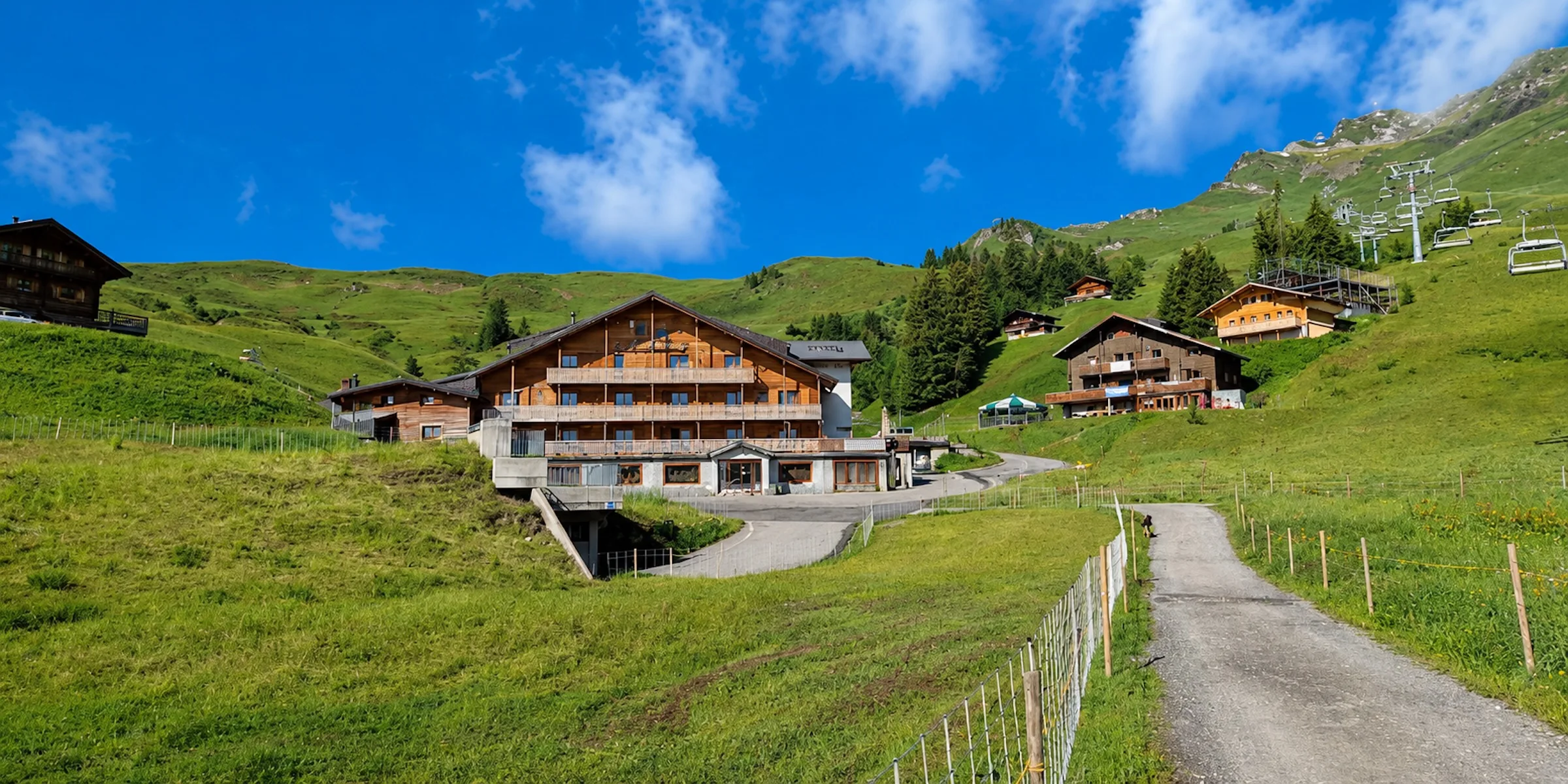 Vue ete des Portes du Soleil depuis le Chalet Montriond