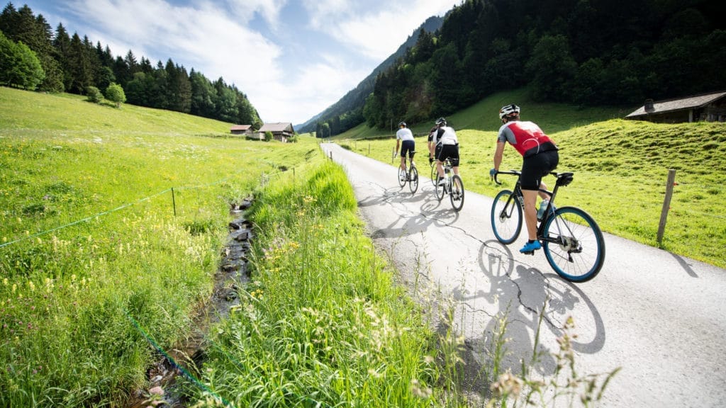 Vélo de route dans les Portes du Soleil